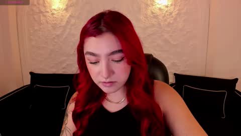 Violett Castel online show from October 12, 4:50 pm