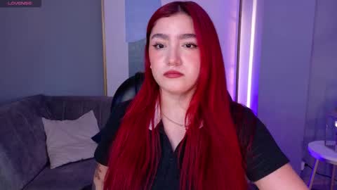 Violett Castel online show from January 10, 7:04 pm