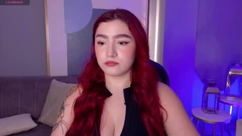 Violett Castel online show from February 23, 7:55 pm