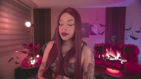 Snapshot of violette_clerk1 chatting on October 16, 5:58 pm JULIE UWU online show from October 16, 5:58 pm