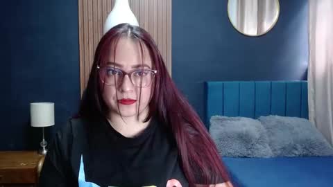 Snapshot of violette_lust chatting on March 26, 2:00 pm violette online show from March 26, 2:00 pm