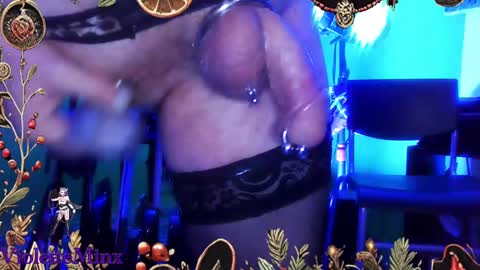 Violette online show from December 6, 12:45 am