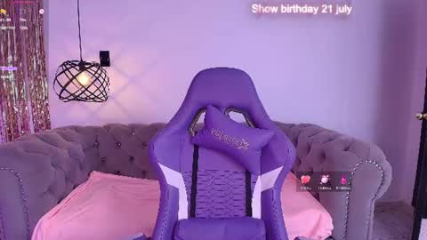violettenoi online show from July 12, 7:27 pm