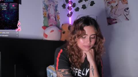 Violette  online show from February 7, 10:09 pm