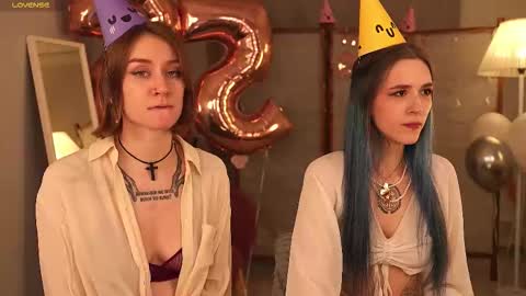 violettessa online show from November 7, 2:17 pm