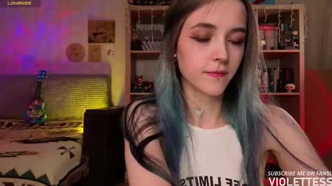 Vi  Best on my Fansly  online show from February 4, 1:50 pm