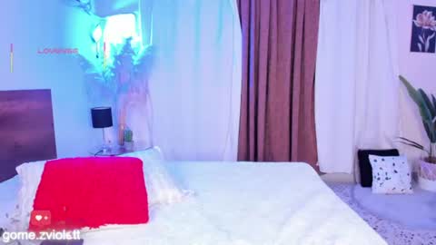 Snapshot of violettgomez_93 chatting on July 5, 4:07 am Violett online show from July 5, 4:07 am