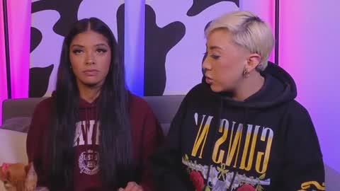 Violet online show from December 31, 2:40 am