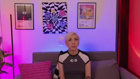 Violet online show from May 26, 1:23 am
