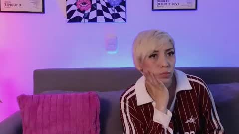 Violet online show from June 22, 1:18 am