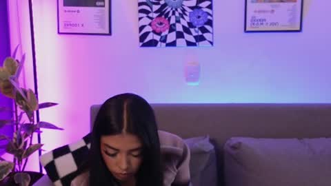 Violet online show from July 8, 1:10 am