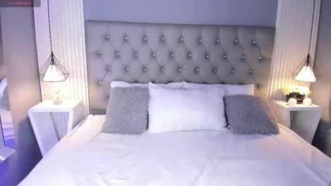 VioletthaRous online show from November 21, 10:52 pm