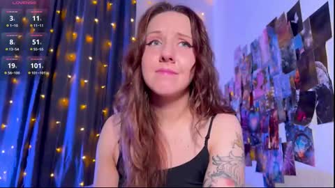 Snapshot of violettmo0n chatting on March 22, 9:23 am Next stream 1522026 400 GMT 3 online show from March 22, 9:23 am