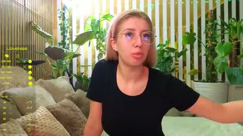 Violetta online show from November 10, 8:30 pm