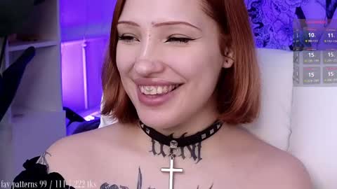 Snapshot of violetvio1ator chatting on May 15, 1:40 pm Dommy mommy online show from May 15, 1:40 pm
