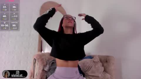 Snapshot of violetwinters_ chatting on July 29, 3:15 am violetwinters_ online show from July 29, 3:15 am