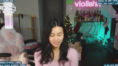 follow me on twitter violishh and ig violishh  online show from December 19, 6:34 pm