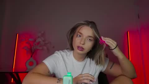 Snapshot of viollasinzz chatting on October 29, 10:17 am Violla online show from October 29, 10:17 am