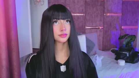 viollettebylyly online show from December 17, 2:56 pm