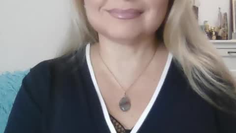 Snapshot of vionerra chatting on November 18, 4:11 pm Vionerra online show from November 18, 4:11 pm