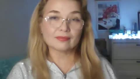 Snapshot of vionerra chatting on December 2, 11:45 pm Vionerra online show from December 2, 11:45 pm