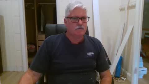 viper654321 online show from January 19, 7:45 am