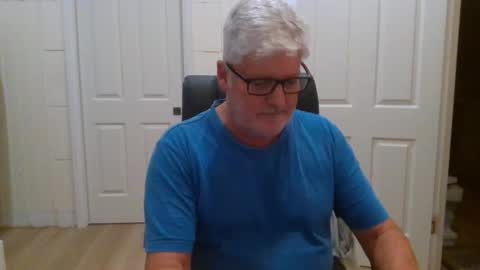 Snapshot of viper654321 chatting on April 14, 7:36 am viper654321 online show from April 14, 7:36 am