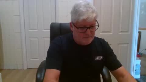 Snapshot of viper654321 chatting on April 22, 4:37 am viper654321 online show from April 22, 4:37 am