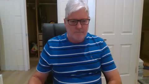 Snapshot of viper654321 chatting on May 3, 7:58 am viper654321 online show from May 3, 7:58 am