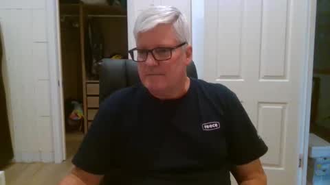 Snapshot of viper654321 chatting on May 19, 1:11 am viper654321 online show from May 19, 1:11 am