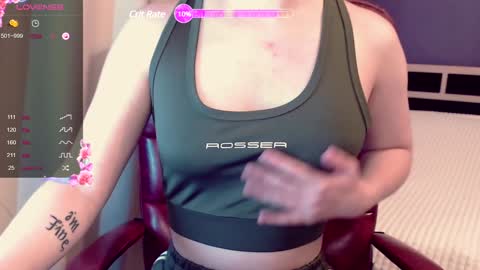Lily online show from December 4, 10:57 am