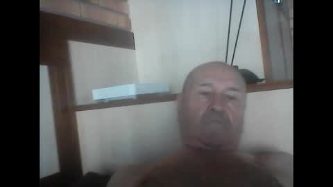 Snapshot of virgomandel chatting on May 25, 3:51 pm virgomandel online show from May 25, 3:51 pm