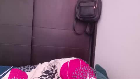 your virtual girlfriend online show from February 16, 7:10 pm