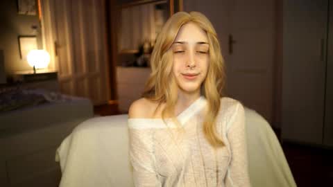 Snapshot of virtualexis chatting on April 11, 5:17 pm virtualexis online show from April 11, 5:17 pm