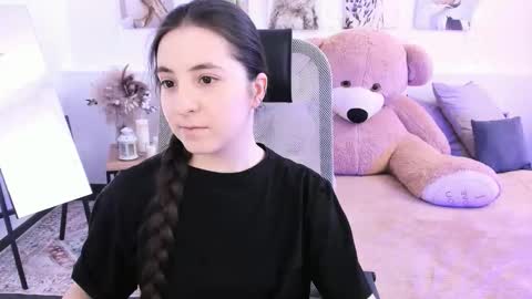 Snapshot of virtualvoyant chatting on March 10, 6:51 am your love online show from March 10, 6:51 am