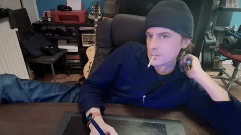 VisitorQ online show from December 16, 9:31 pm