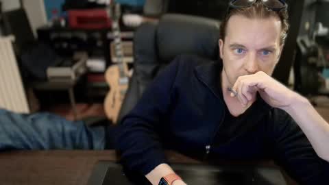 VisitorQ online show from January 3, 3:22 pm