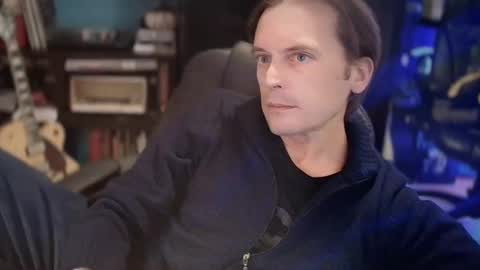 VisitorQ online show from March 9, 9:46 pm