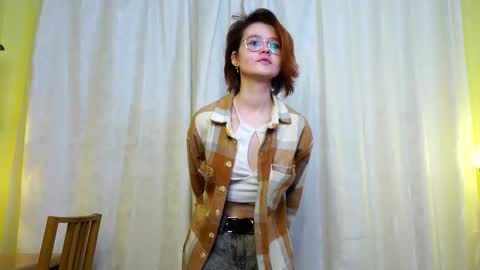 Lisa online show from March 21, 6:33 pm