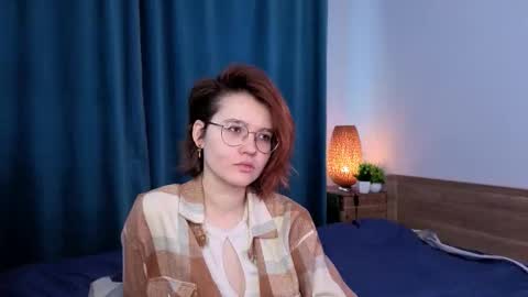 Lisa online show from March 25, 8:31 am