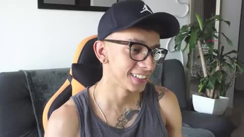 VITO BENZ online show from October 25, 4:24 pm