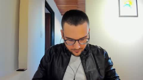 Vito Ferrer online show from January 19, 10:49 pm