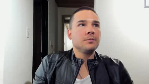 Vito Ferrer online show from January 23, 11:47 pm