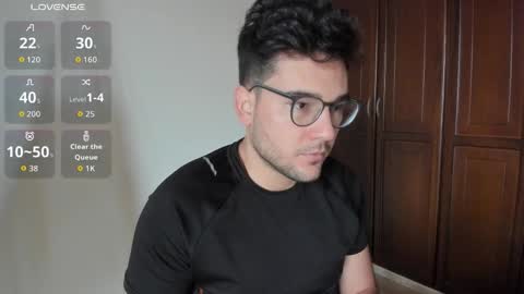 Vito Ferrer online show from September 28, 12:21 pm