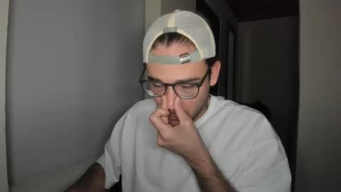 Snapshot of vito_ferrero chatting on March 8, 2:04 am Vito Ferrer online show from March 8, 2:04 am