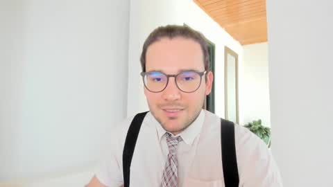 Snapshot of vito_ferrero chatting on March 17, 6:33 pm Vito Ferrer online show from March 17, 6:33 pm