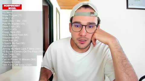 Snapshot of vito_ferrero chatting on April 4, 4:37 pm Vito Ferrer online show from April 4, 4:37 pm