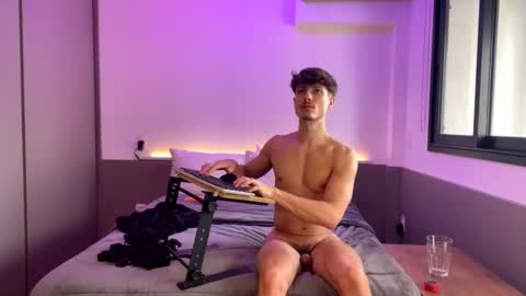 vitoraugustoxxx online show from October 10, 11:09 am