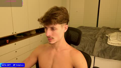 Snapshot of vitoraugustoxxx chatting on April 8, 7:14 pm vitoraugustoxxx online show from April 8, 7:14 pm