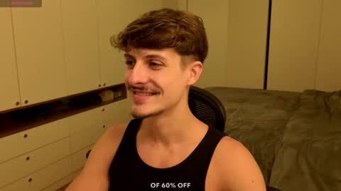 Snapshot of vitoraugustoxxx chatting on May 22, 9:09 pm vitoraugustoxxx online show from May 22, 9:09 pm